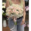 Maxi svadobná kytica z 35 ružových ruží a gypsophily